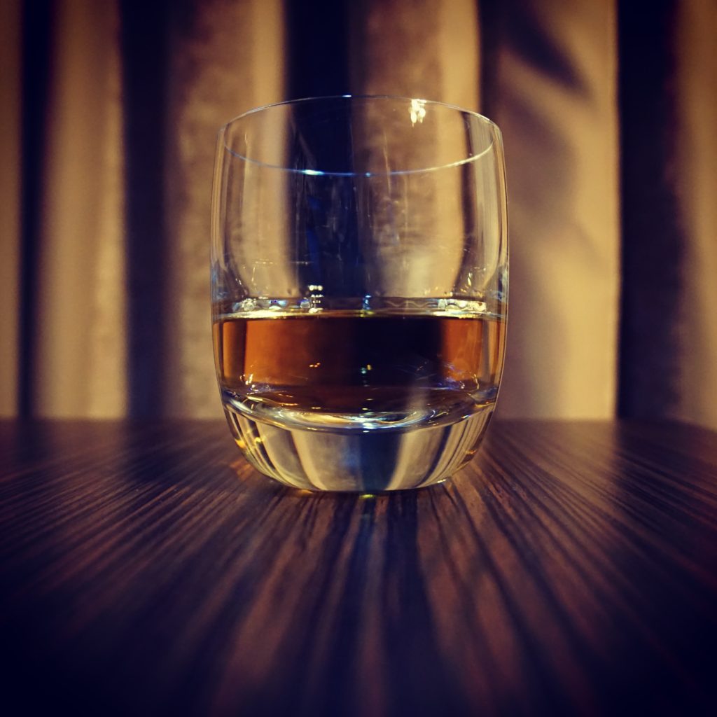 How to drink a single malt whisk(e)y?